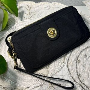 NWOT Baggolini Black Lisbon RFID Wristlet Crossbody